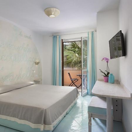 Hotel Corallaro Санта Тереза Галура Екстериор снимка