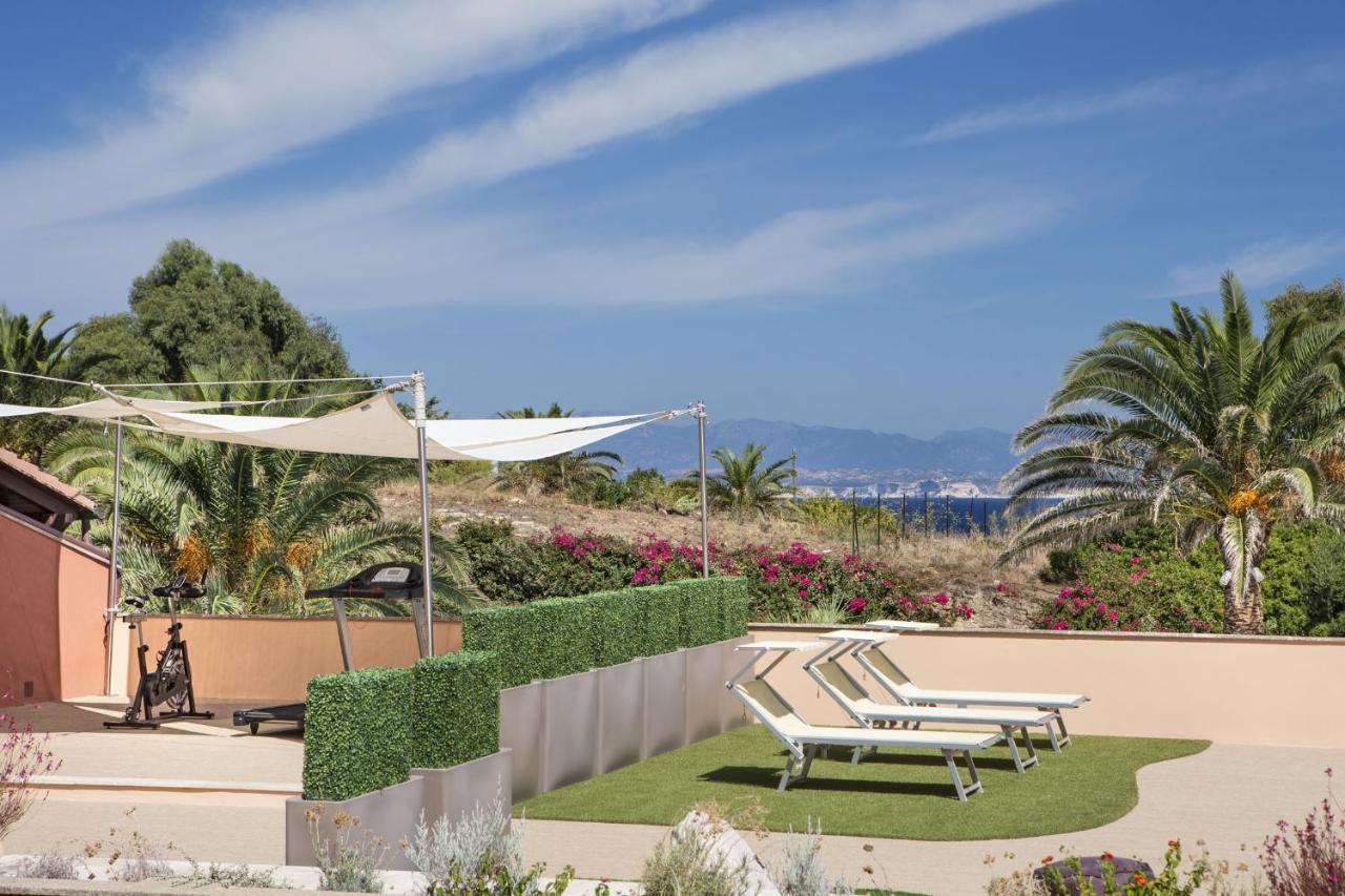 Hotel Corallaro Санта Тереза Галура Екстериор снимка