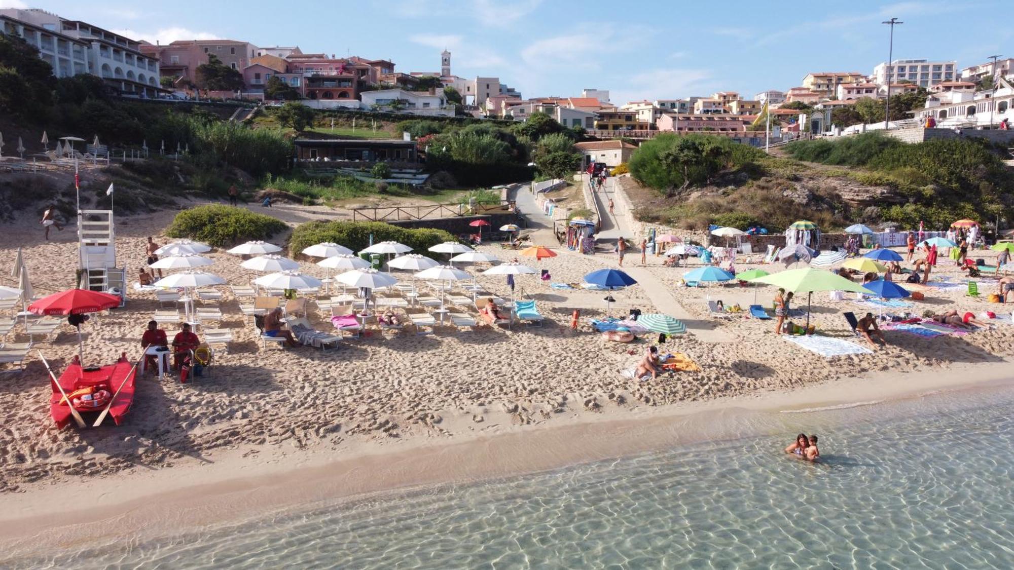 Hotel Corallaro Санта Тереза Галура Екстериор снимка