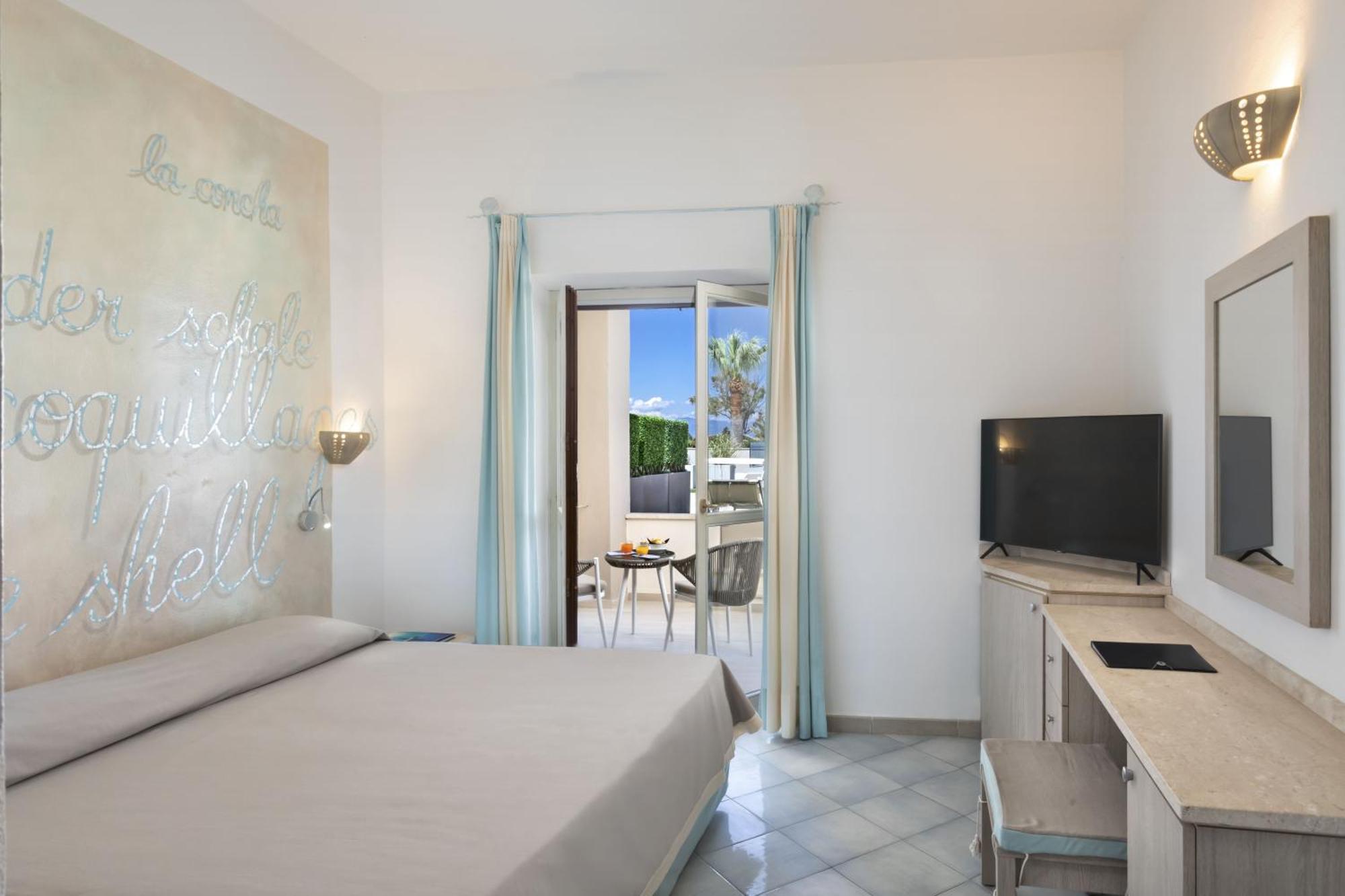Hotel Corallaro Санта Тереза Галура Екстериор снимка