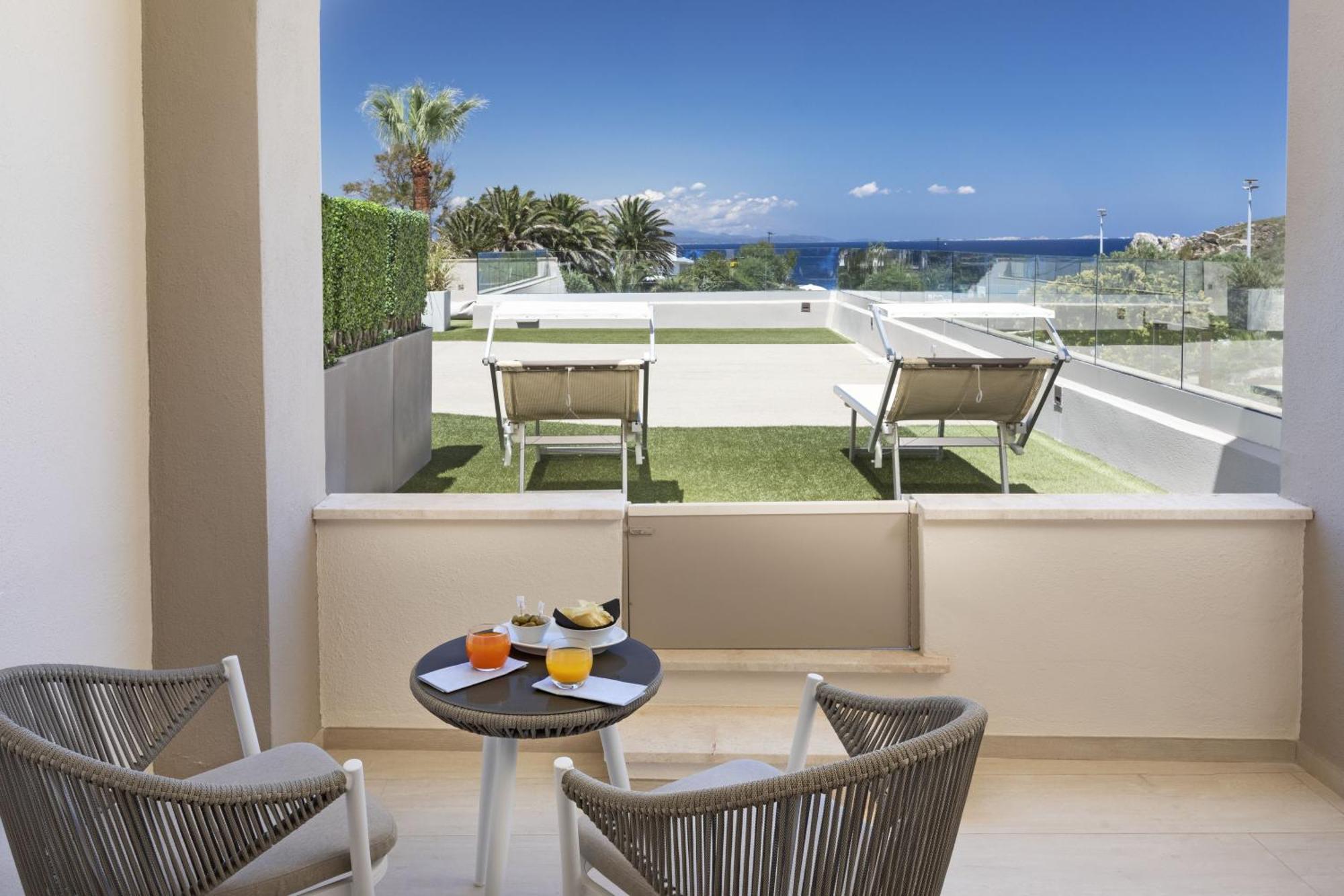 Hotel Corallaro Санта Тереза Галура Екстериор снимка