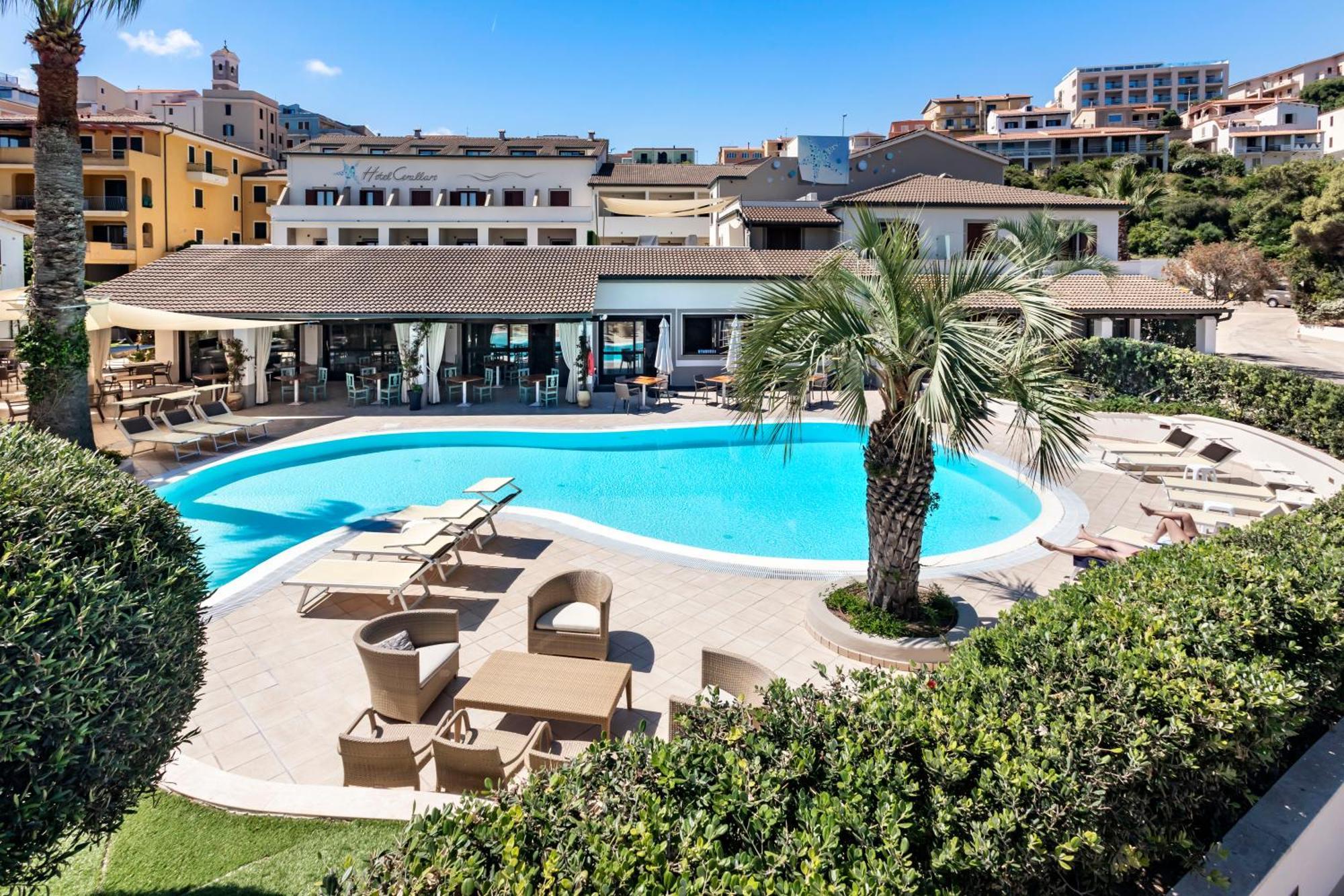 Hotel Corallaro Санта Тереза Галура Екстериор снимка