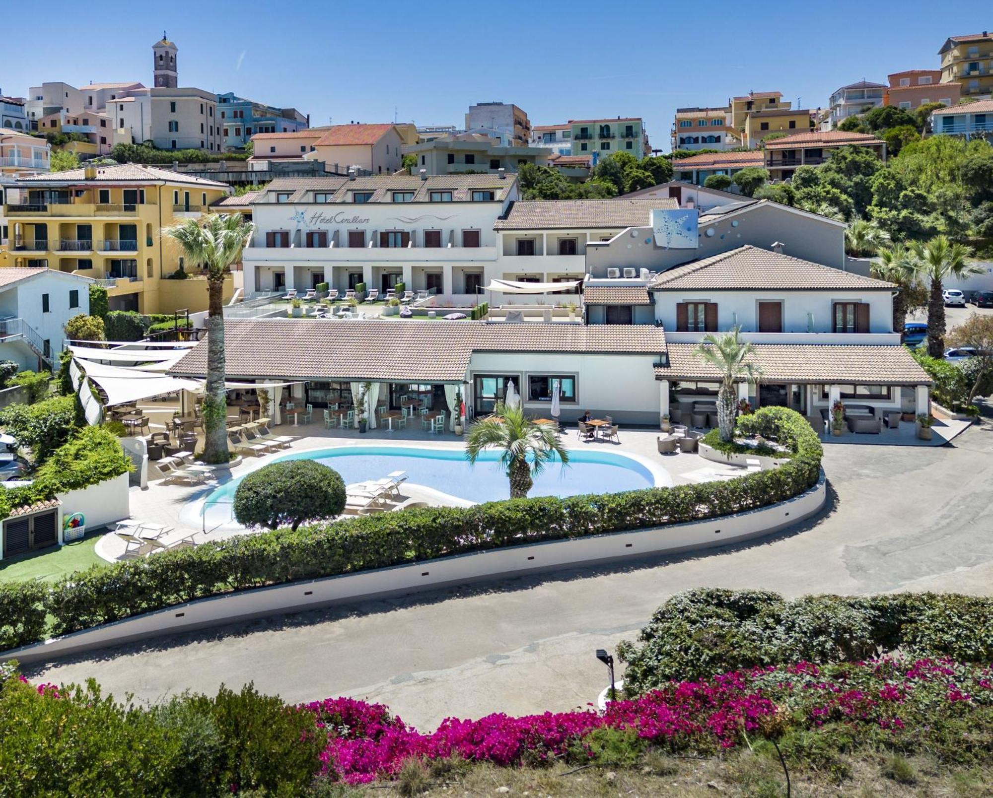 Hotel Corallaro Санта Тереза Галура Екстериор снимка