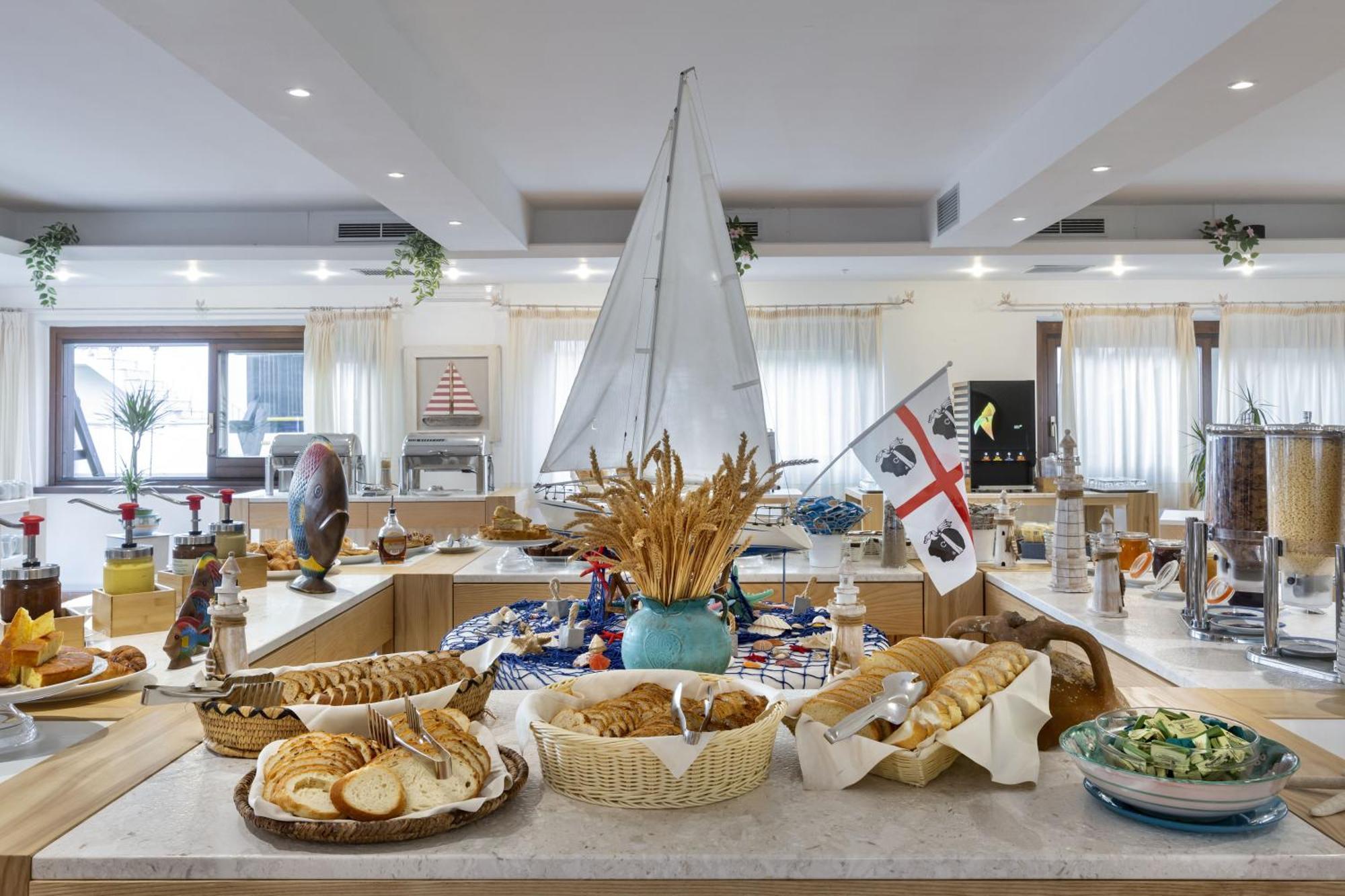 Hotel Corallaro Санта Тереза Галура Екстериор снимка