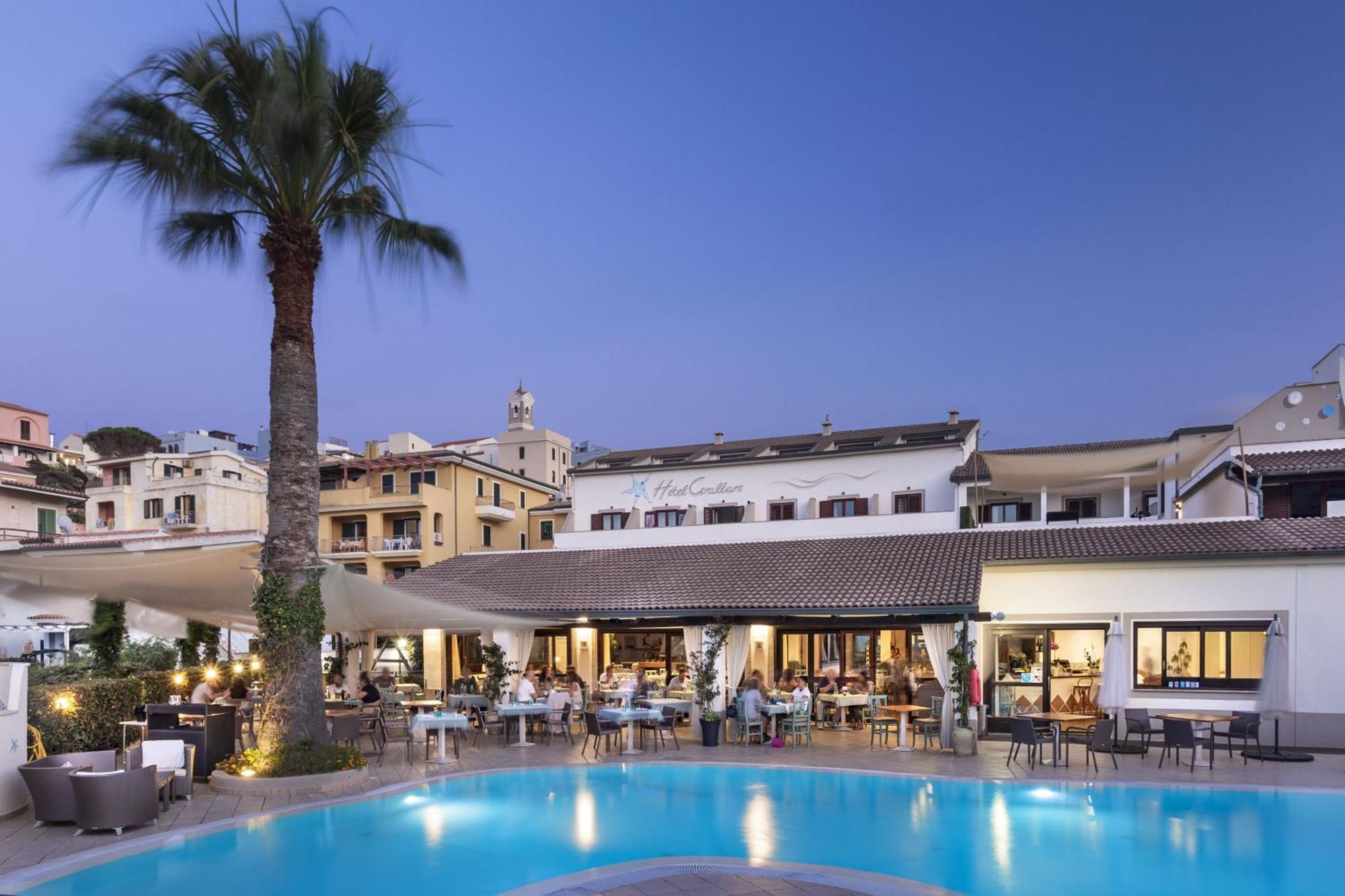 Hotel Corallaro Санта Тереза Галура Екстериор снимка