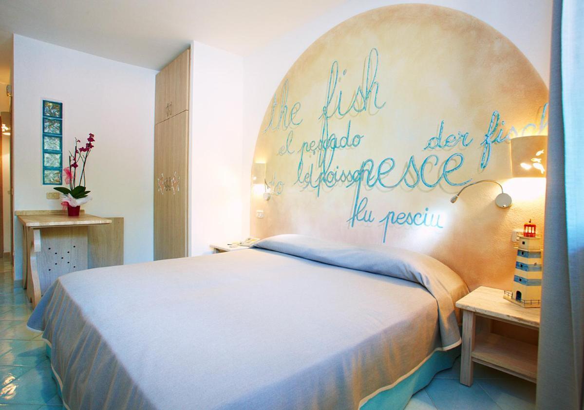 Hotel Corallaro Санта Тереза Галура Екстериор снимка