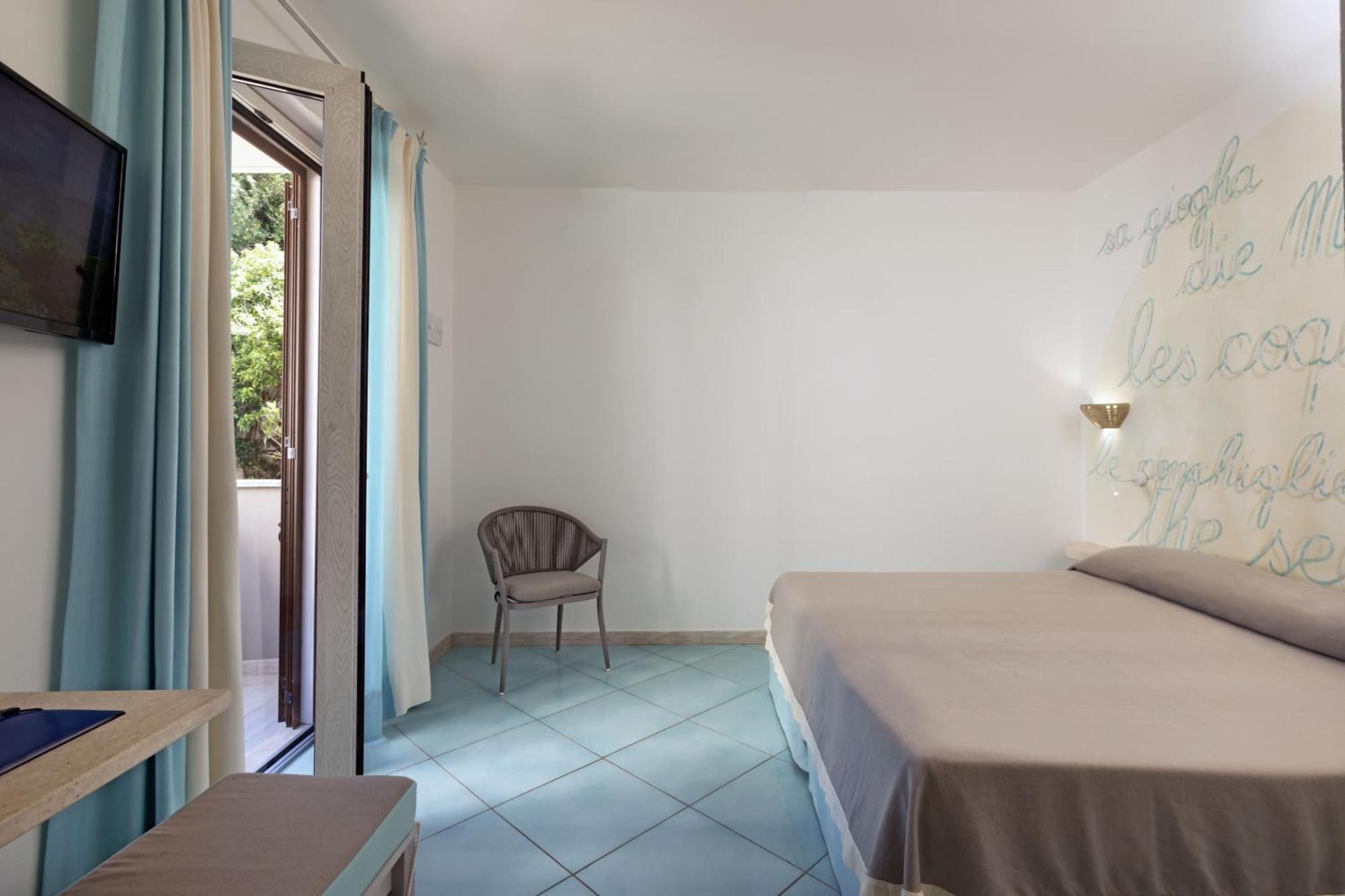 Hotel Corallaro Санта Тереза Галура Екстериор снимка